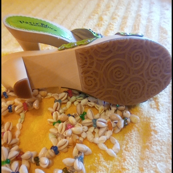 Paris Blue's shoes - Picture 6 of 7